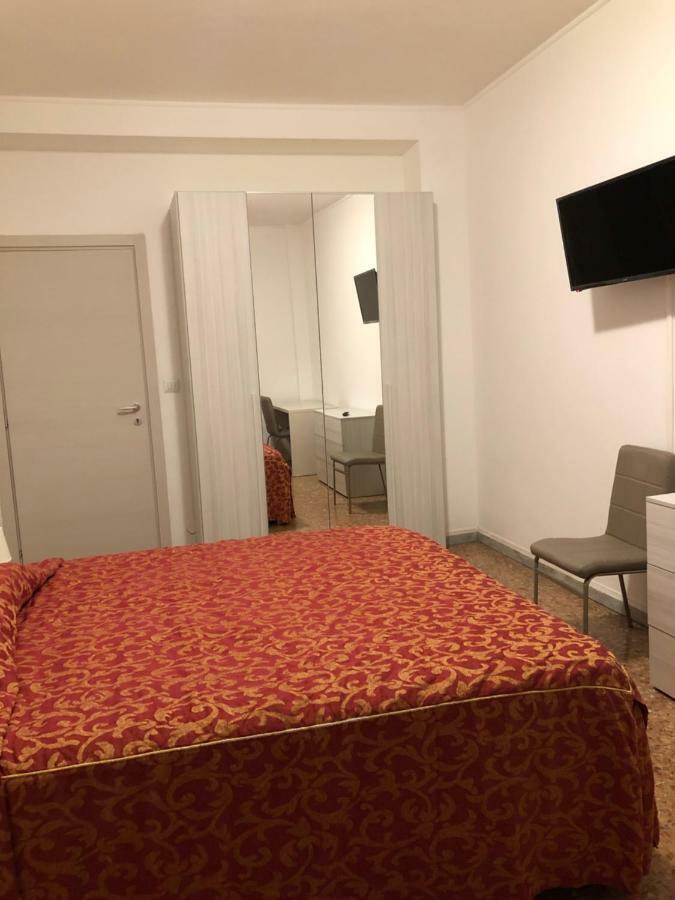 Leoncavallo House Milan Extérieur photo